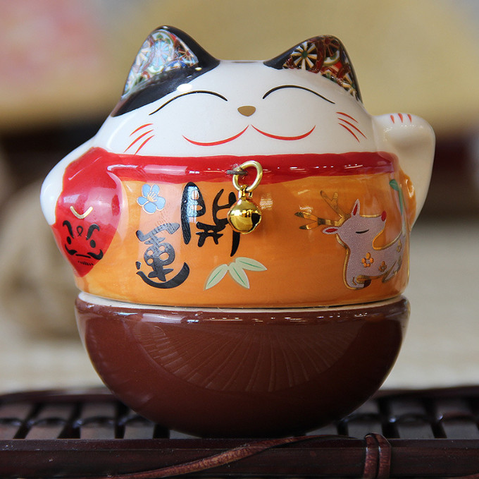 Mèo thần tài lật đật nhỏ 07