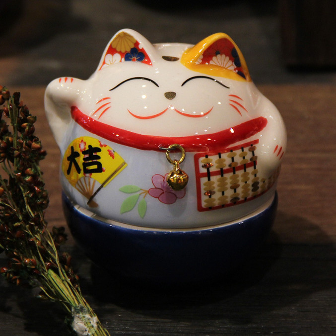 Mèo thần tài lật đật nhỏ 11